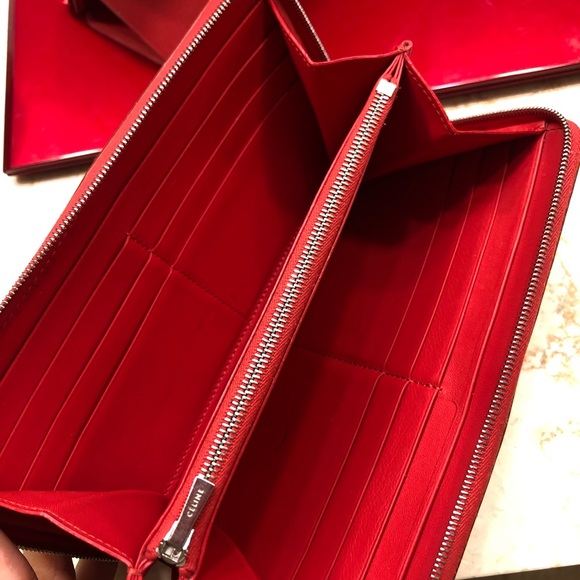 Authentic CÉLINE wallet in magnificent RED calf le - Picture 2 of 7